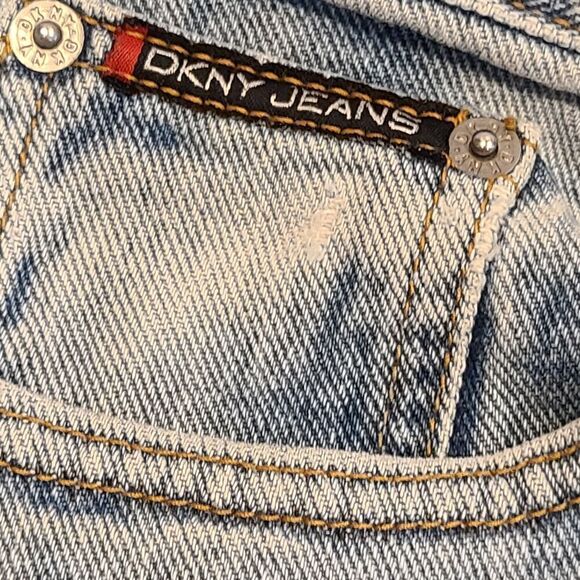 Vintage 90's Stonewashed High-Rise Mom Jeans By DKNY | 8 - Picture 7 of 13